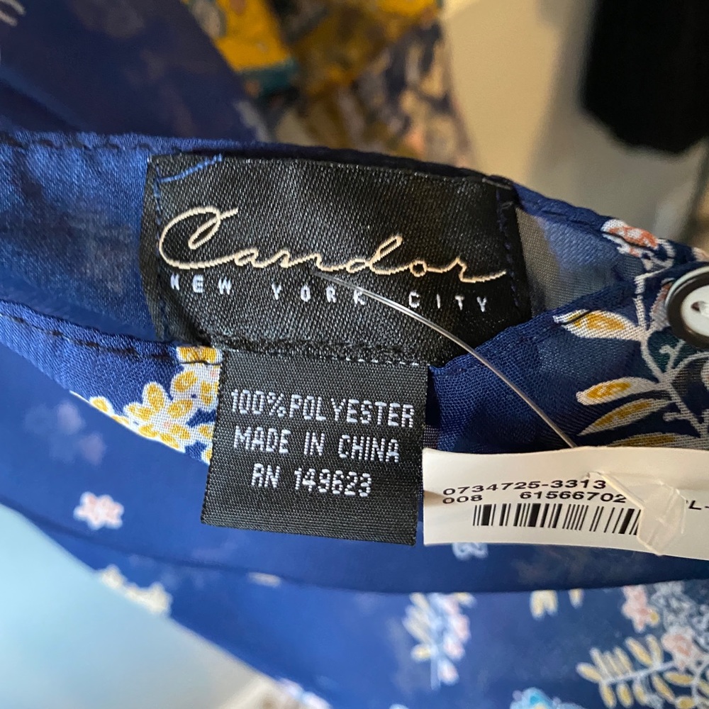 Candor NYC Butterfly 2-way Chiffon Poncho - Picture 6 of 7